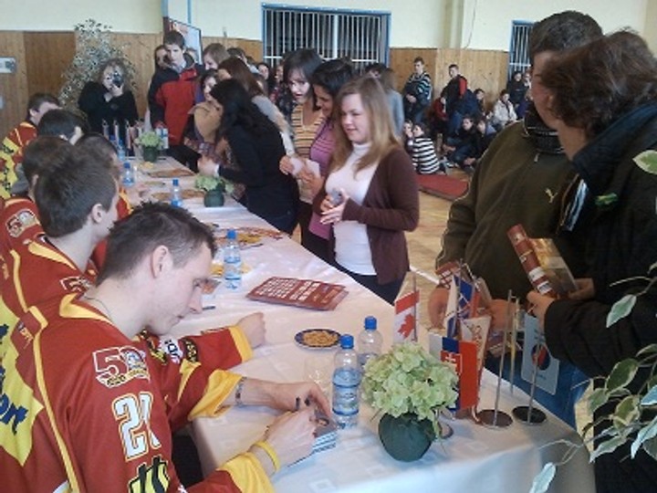 Dukla - Dopravná akadémia 1